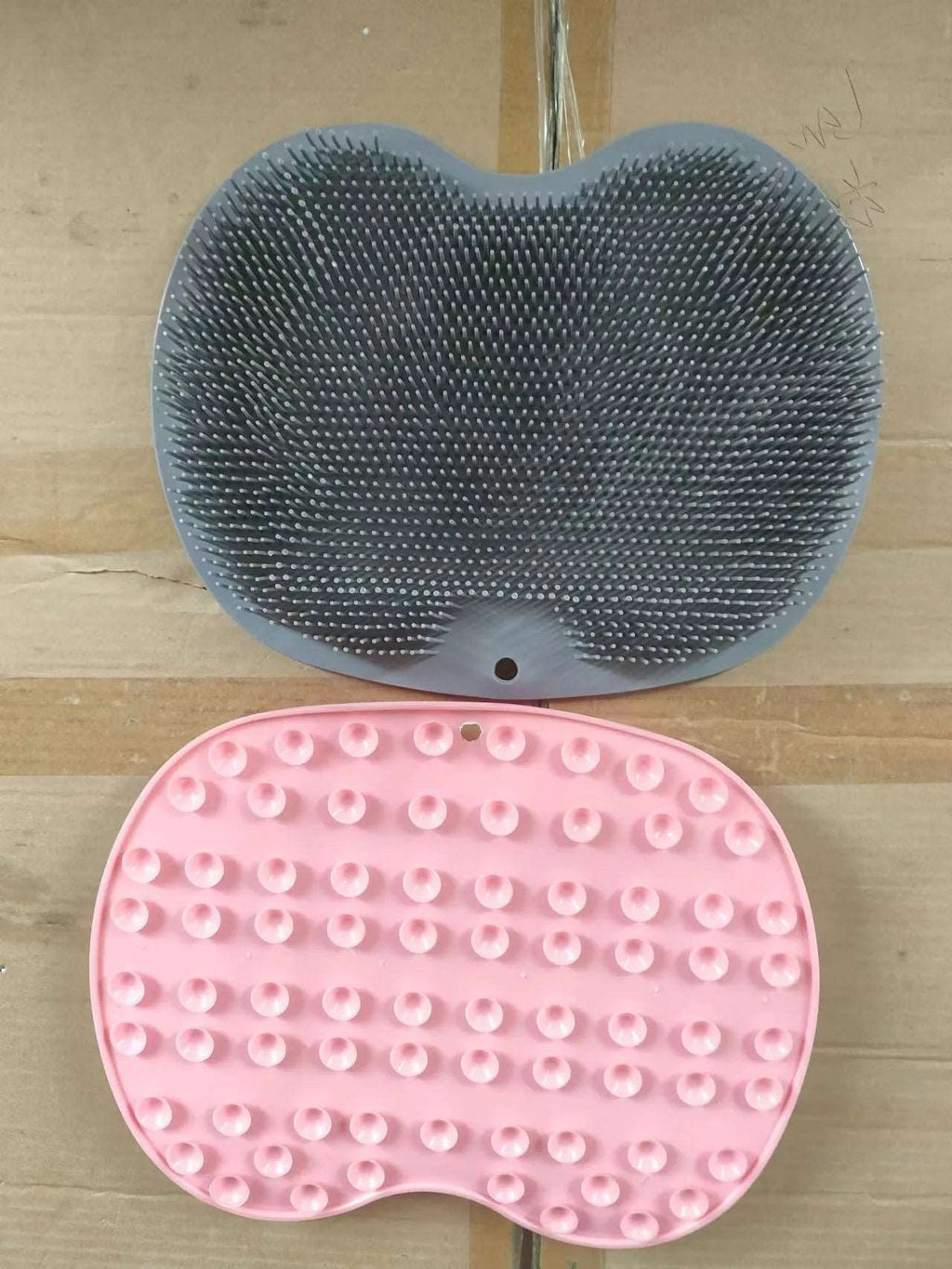 Shower Foot Massager Scrubber Mat with Non-Slip Suction